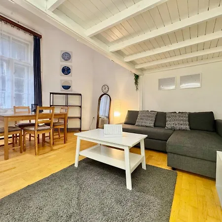 K16 Spacious 2br Apartament