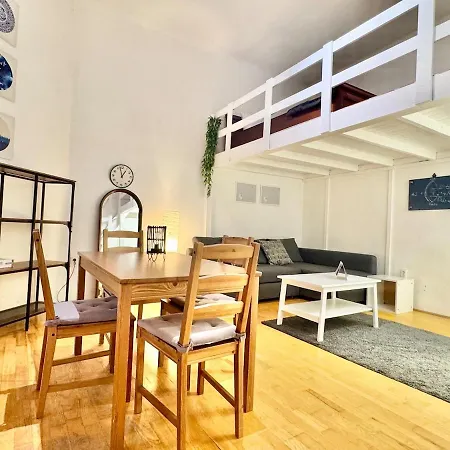K16 Spacious 2br * Budapeszt