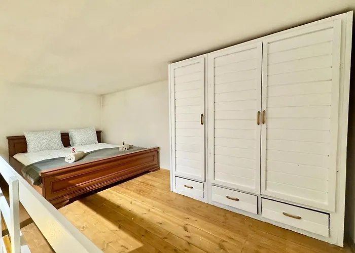 K16 Spacious 2br * 부다페스트