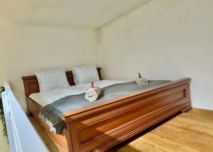K16 Spacious 2br *
