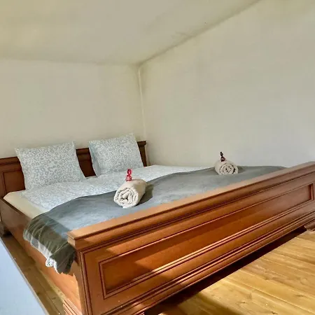 K16 Spacious 2br *